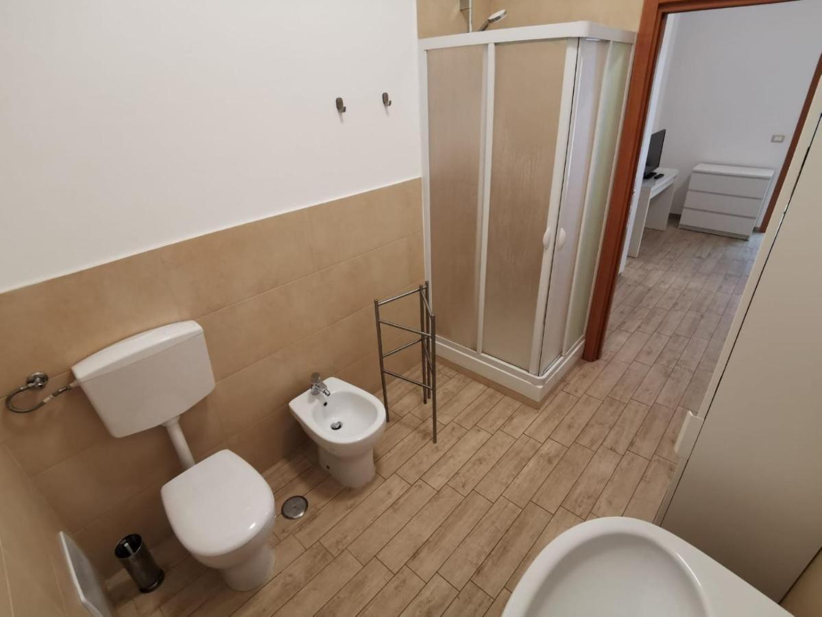 All' Ombra Del Faro - Mini Apartments Taranto Eksteriør billede